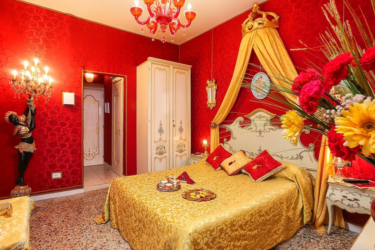 Scalon Del Doge Bed & Breakfast Venice Exterior photo